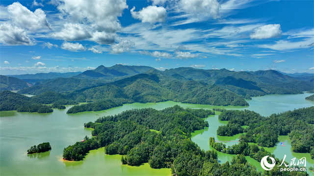 江西上犹：湖光山色景如画