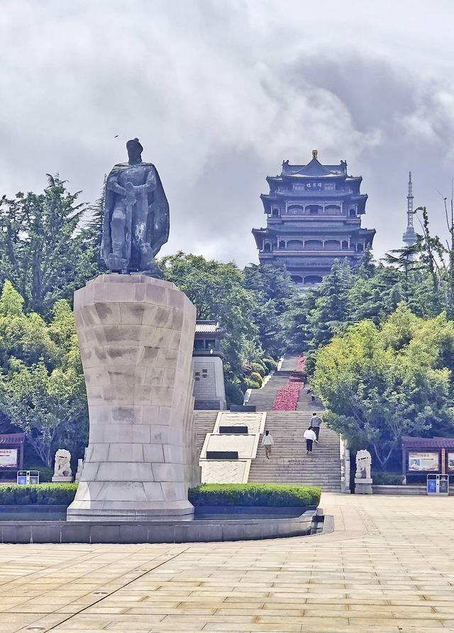 感受历史的重量，邂逅芝罘旧时光