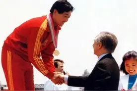 中国“00后”组合射落巴黎奥运首金，中国队历届奥运首金得主今何在？图片