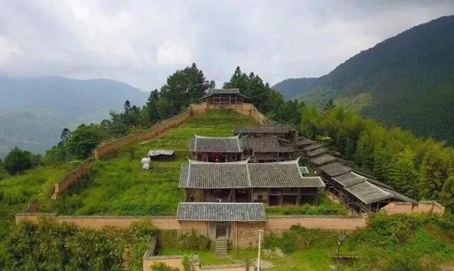 现存数量最多！赏银杏就来珠峰村