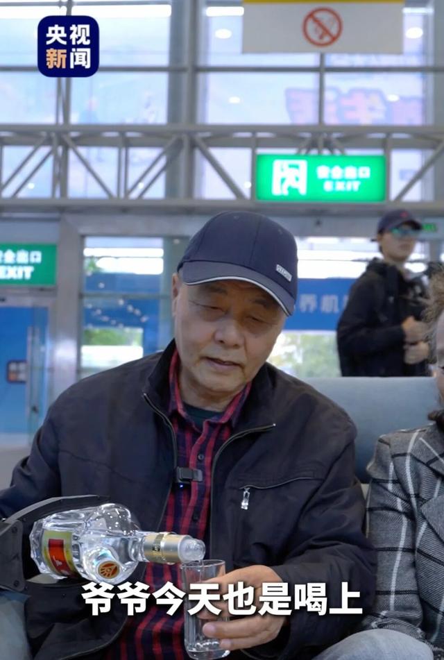 动动脑子就能控制？“赛博搭子”太酷了！