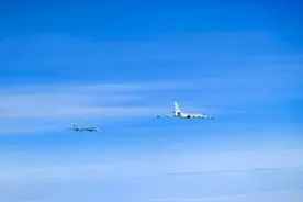 中俄空军轰炸机编队，飞越白令海！现场图来了图片
