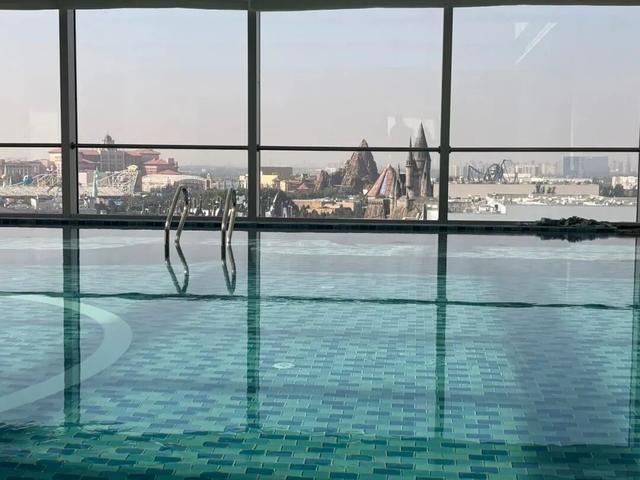 即将迎客！副中心再添一座高端酒店！无边泳池、屋顶酒吧…
