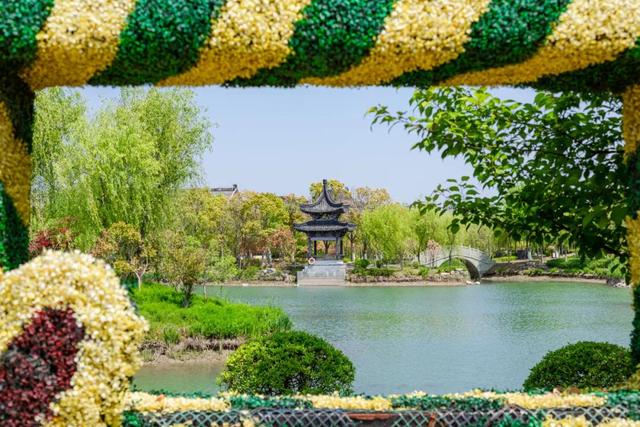 列车已到东台站！欢迎四海宾朋