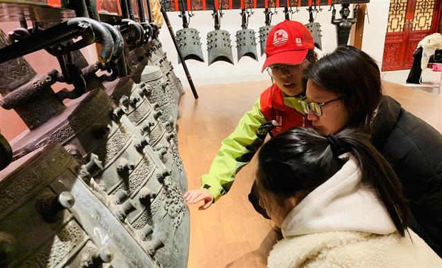 聆听千年雅乐，传承文明记忆，武汉文旅志愿者带您读懂编钟