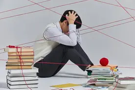 闪电心灵愈站 | 17岁男孩不适应环境休学一年 心理专家：父母要学会适度放手图片