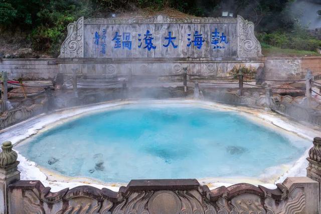 乘坐环线旅游列车，可以打卡云南这些美景和美食