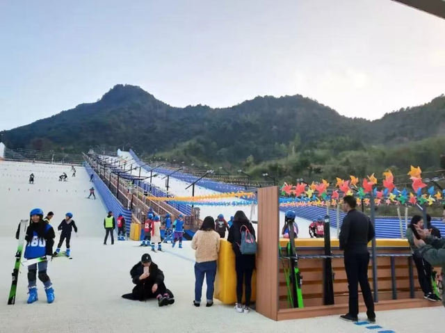 一键收藏！卾冬最全滑雪攻略