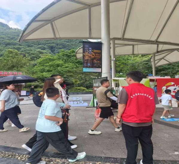 青春正当时|铜仁“小青椒”绘就旅游暖心画卷