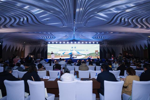 以路为媒 引客入川｜“自驾318”系列推介助推甘孜文旅热度攀升