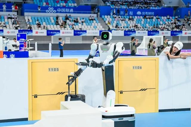 在“冰丝带”，机器人们开了场运动会！