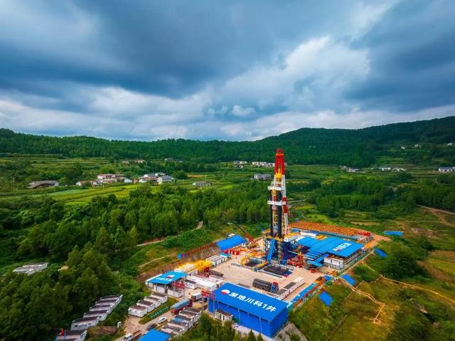钻到了5.4亿年前！全球深地“超级工程”迎重大突破 | 早读四川