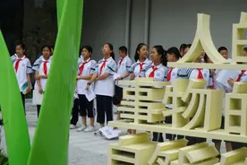 我的校园我做主，杭州这所中学设立​“时光信箱”“心情交换站”图片