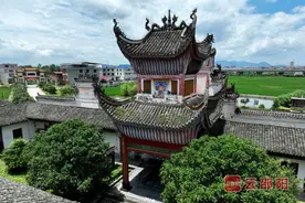 揭秘中国宗祠文化的璀璨瑰宝，探寻千年历史痕迹——洞口宗祠建筑群图片