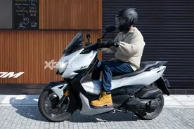 升仕150D/M踏板车正式上市 售价15800元图片