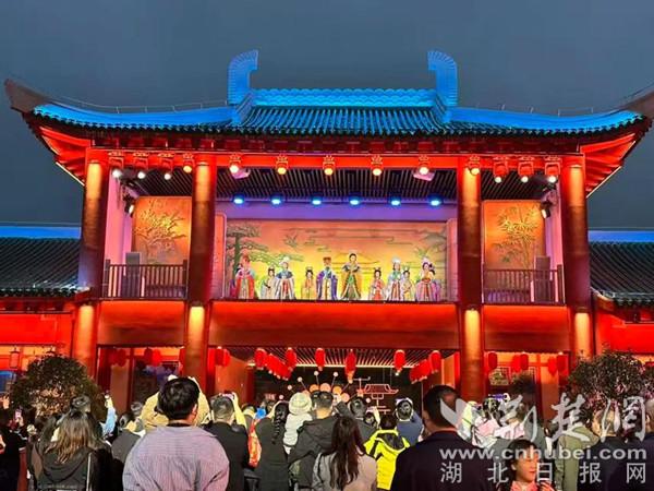 湖北十堰：国庆文旅市场热度攀升 文体旅商融合激活消费