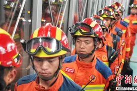 中国云南救援医疗队抵缅救援 缅甸地震致瑞丽1705人受灾图片