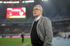 声音 | 伊万科维奇：感谢中国足协对球队的支持 将用整体弥补下战人员缺失图片