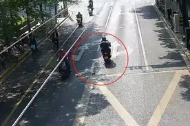 上海市中心突降“钞票雨”，接下来一幕惊呆众人图片