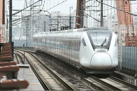 7月1日起广肇、广惠城际铁路启用新版运行图 将分为工作日和周末两种运行图图片