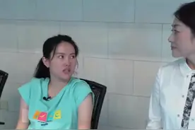 全红婵自嘲太胖，陈若琳：她长大了要哄着图片