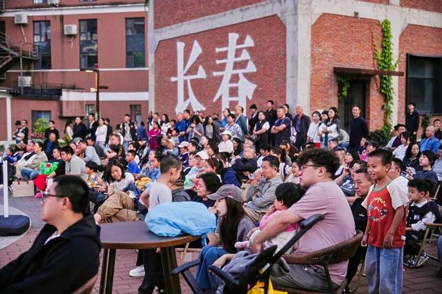 【热点】假期首日，突破170万人次！