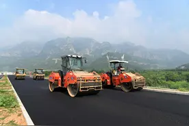 沿太行高速焦作至济源段加紧建设图片