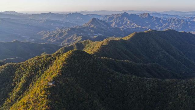 河北迁西：秋到青山关