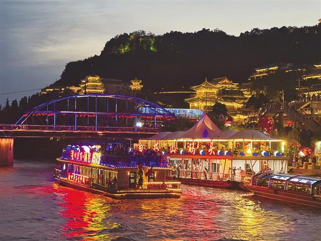 接待游客2973万人 实现旅游花费183.4亿元 国庆中秋假期甘肃文旅市场人气旺活力足