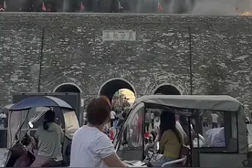 瓦片脱落引发的风波：安徽凤阳明中都鼓楼事件的文保修缮疑云图片