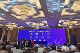 产能过剩已超200万吨，去产能迫在眉睫 专家建议奶业向生猪行业学习图片
