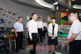 刘强教师节看望慰问教师时强调：切实担负起立德树人使命 努力办好人民满意的教育图片