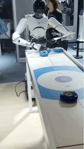 不管你来不来32°的上海逛WAIC，都需要这份探展指南