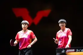 孙颖莎/王艺迪进决赛！国乒提前锁定女双冠军图片