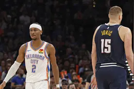 马龙谈MVP之争：亚历山大是伟大球员 但约基奇是前无古人的图片