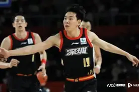 深圳男篮激战辽宁队加时惜败，新后卫冯欣首秀15分12助攻图片