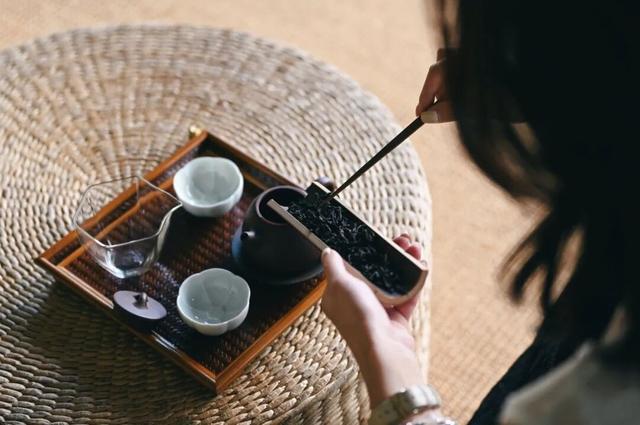 安纳班纳·泰宁 | 在时间的褶皱里，呼吸一场丹霞旧梦