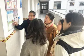 庐阳区专职督学深入合肥市淮河路第三小学杏花校区开展督导工作图片