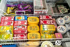 夏日“冰经济”火热升温 冰淇淋市场迎来销售高峰图片