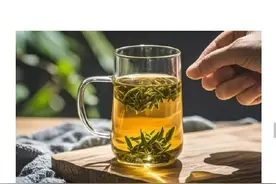 长期大量喝浓茶诱发胆结石，七旬老人为此已经7次手术图片