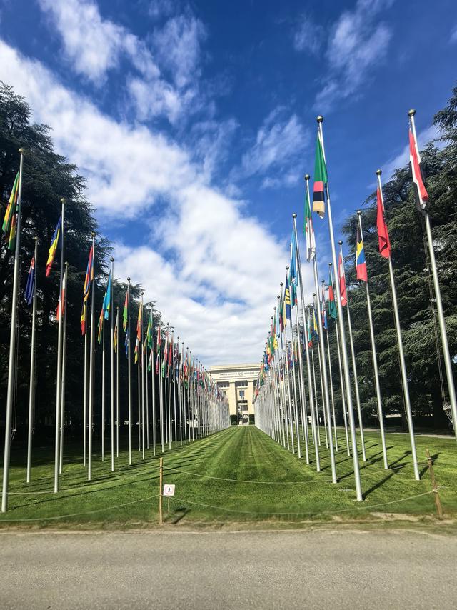 晚潮｜日内瓦湖上的时间寓言