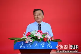 武昌工学院校长寄语新生：以奋斗姿态激扬青春图片