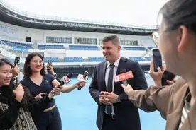 蛙泳奥运冠军吉尤尔塔：期待十五运会，期待覃海洋成为世界级泳将图片