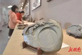 【让非遗活起来 让非遗火起来】一方奇珍溪砚 一方俊秀山水——双峰县杏子铺镇探索“非遗文化搭台、乡村旅游唱戏”新路径图片