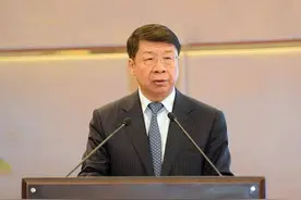 10万亿化债举措将带来什么？｜封面圆桌图片