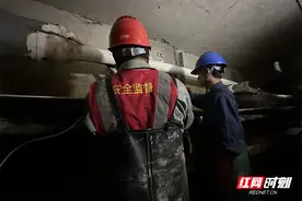 国网常德输电检修公司：上天入地 穿梭于光影之间的电力“特种兵”图片