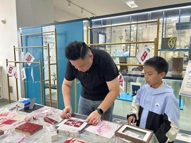 金山这里变身“立体式古籍文化体验馆”！