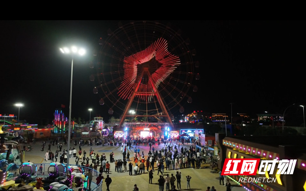 从丹霞奇观到夜色狂欢 崀山“白+黑”文旅模式燃爆双节