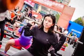力量训练成为健身房新宠！《2024年度女性健身新趋势报告》发布图片