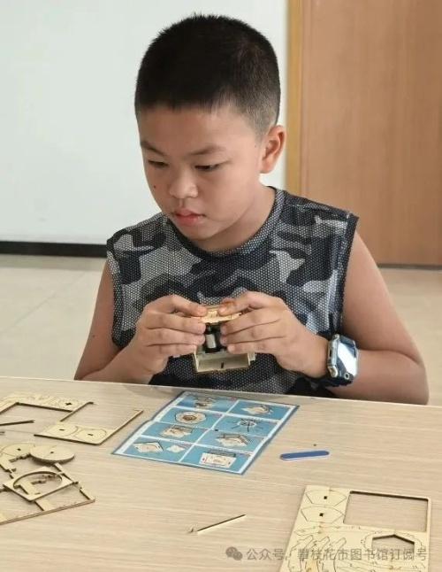 【科普童行】组装手摇八音盒
